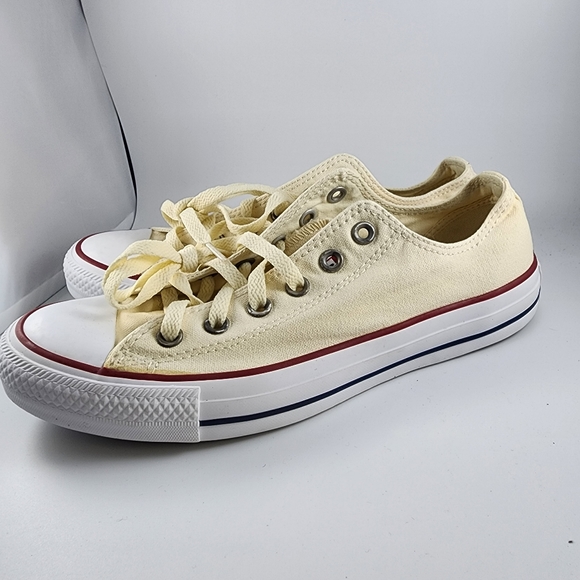 Converse Shoes - Converse All Star Low Top cream Sneakers excellent condition size 9.5 womens